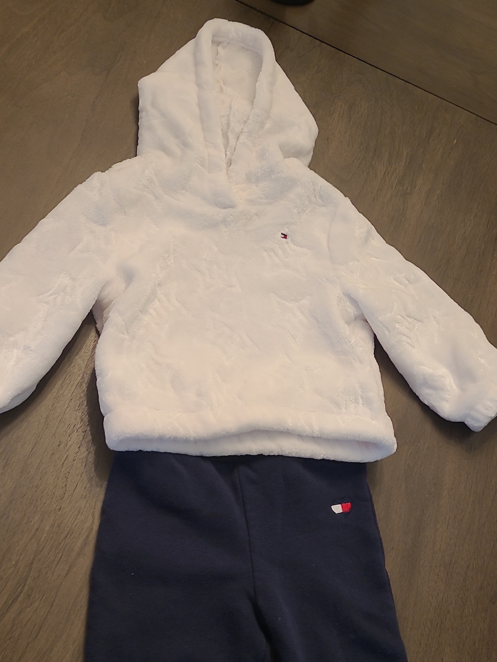 Tommy Hilfiger White Plush Hooded Sweatshirt and Sweatpants for Kids